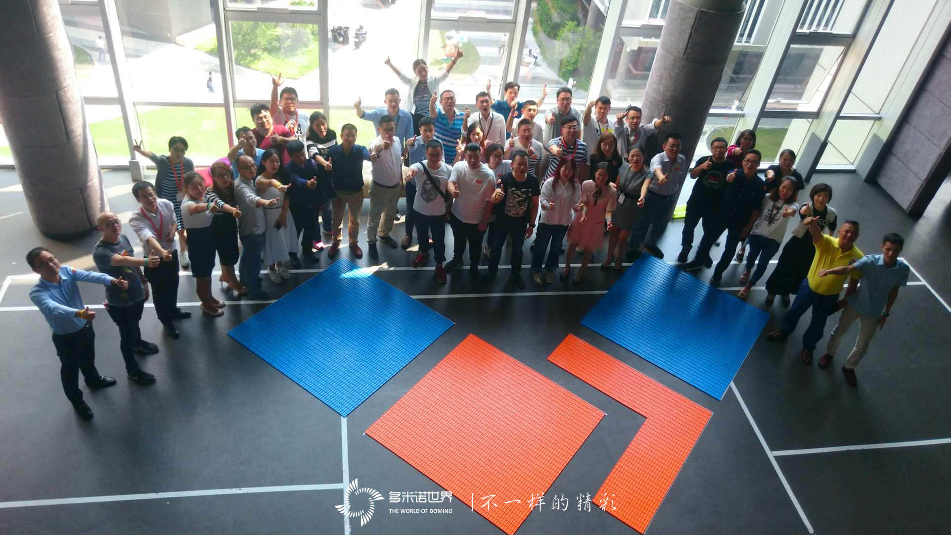 阿里巴巴誠(chéng)信通付費(fèi)會(huì)員數(shù)突破百萬(wàn)多米諾慶典