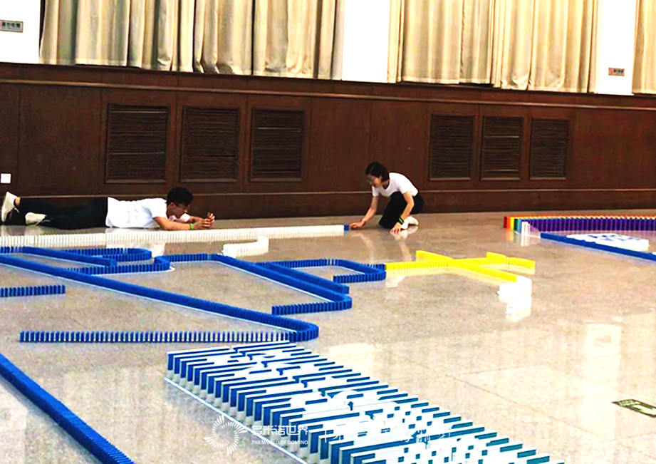 廣聯(lián)達(dá)2018屆營銷管培生多米諾特訓(xùn)營